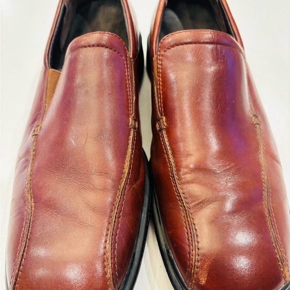 Rockport Men\'s Slip-On Leather Loafers in Burgundy Brown size 9.5 main image 6